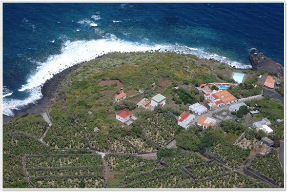 Los caseríos de Franceses, El Tablado y Las Tricias Villa de Garafìa, La Palma Los caseríos de Franceses, El Tablado y Las Tricias Villa de Garafìa, La Palma