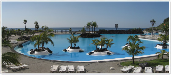 Parque Maritimo Cesar Manrique, Santa Cruz de Tenerife Parque Maritimo Cesar Manrique, Santa Cruz de Tenerife